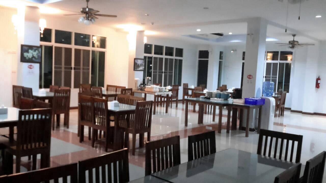 Hotel Baan Duangkamol Phitsanulok Exterior foto